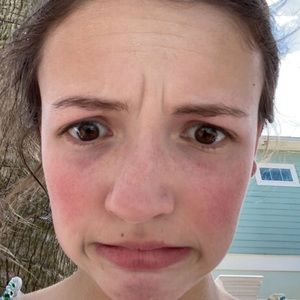 Meet your Posher, Claire